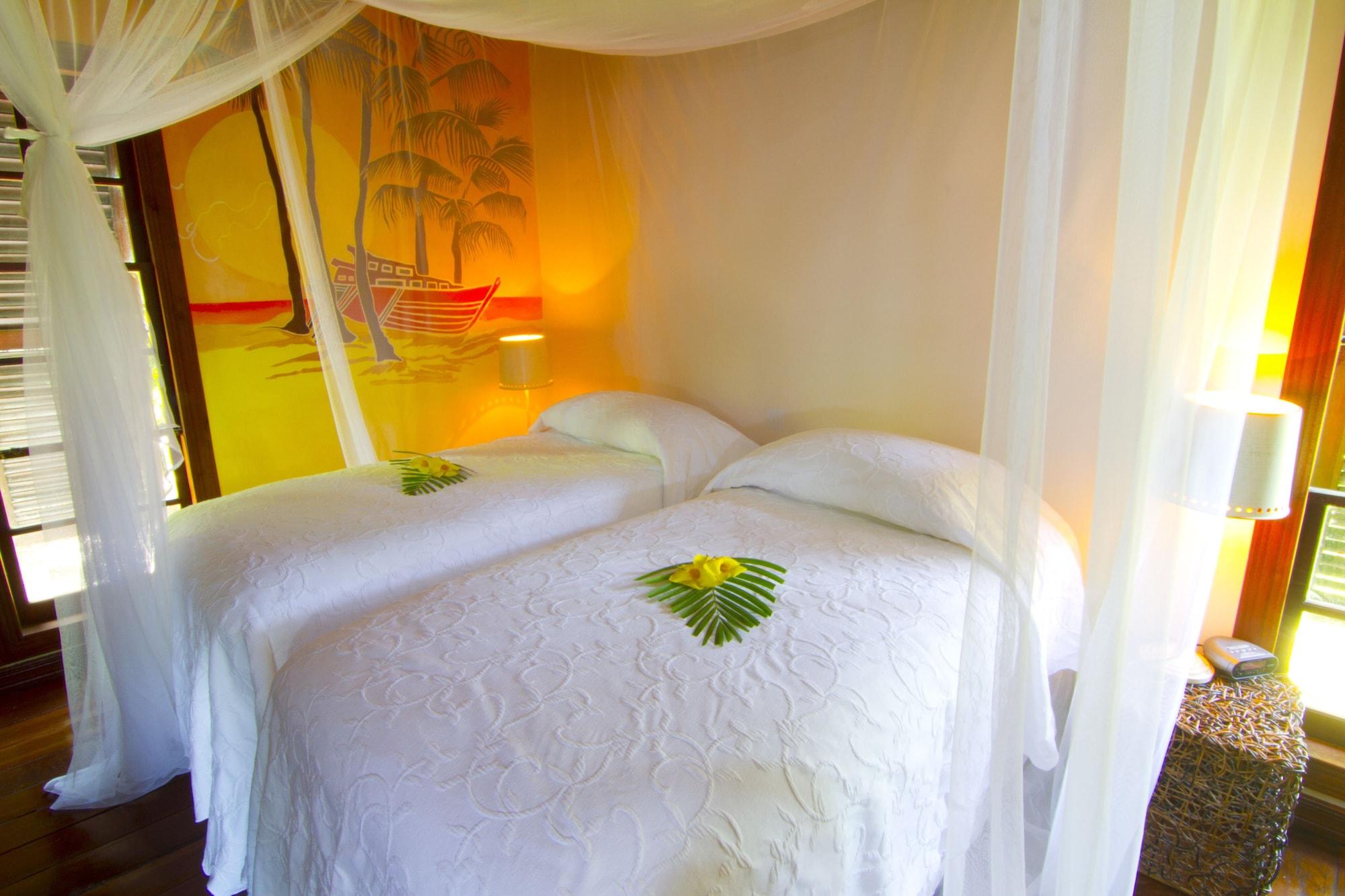 Le Phare Bleu Boutique Hotel And Marina 세인트조지스 외부 사진