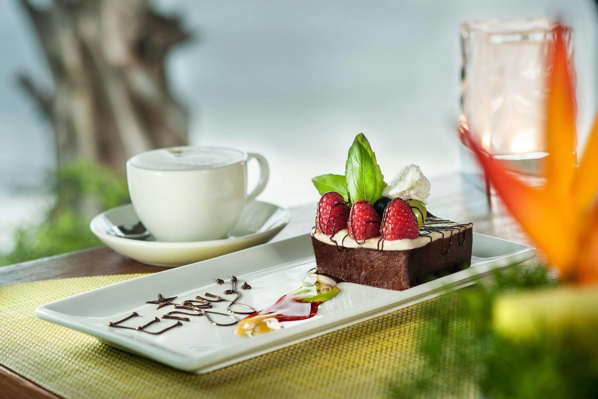 Le Phare Bleu Boutique Hotel And Marina 세인트조지스 외부 사진