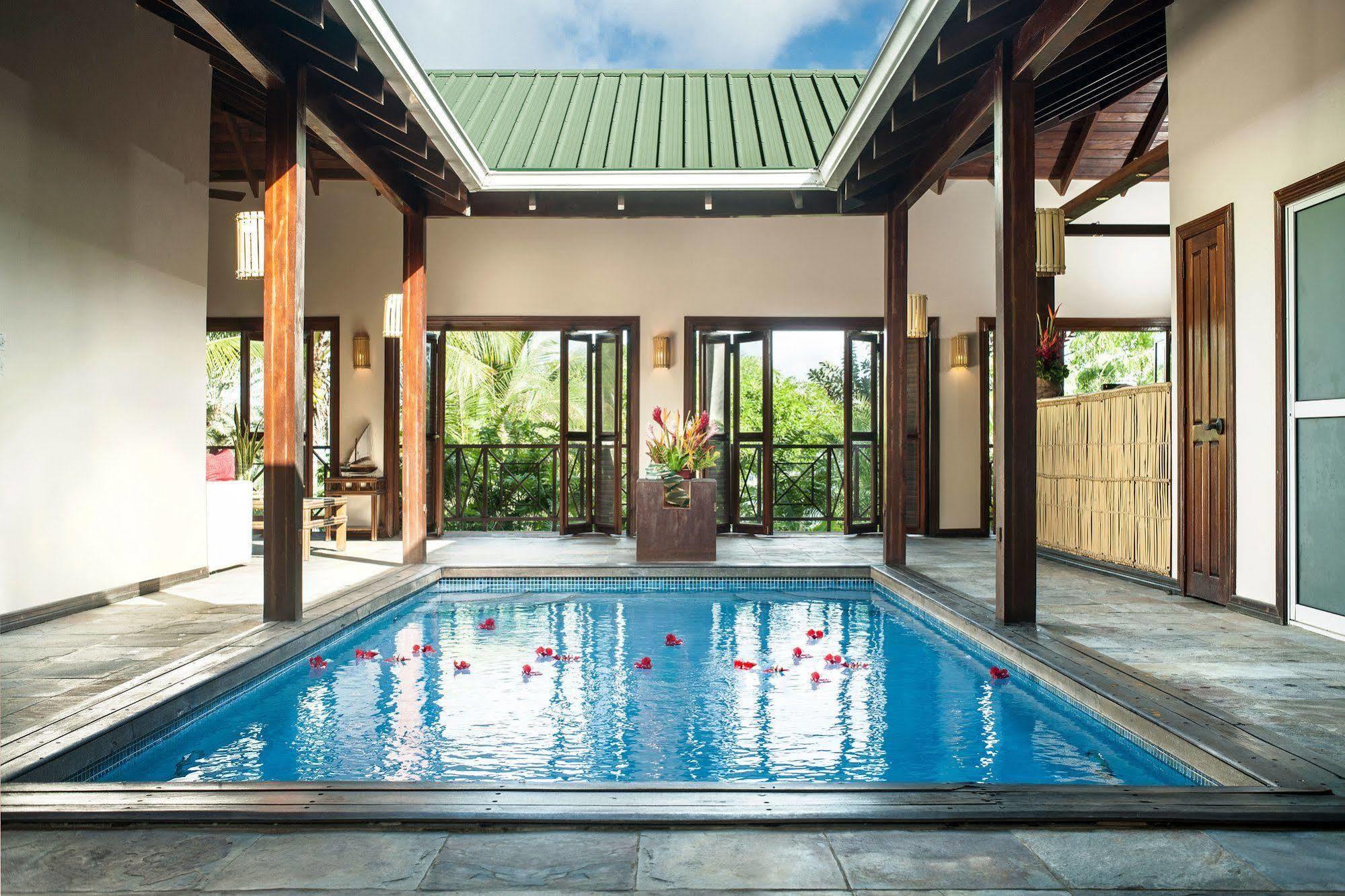 Le Phare Bleu Boutique Hotel And Marina 세인트조지스 외부 사진