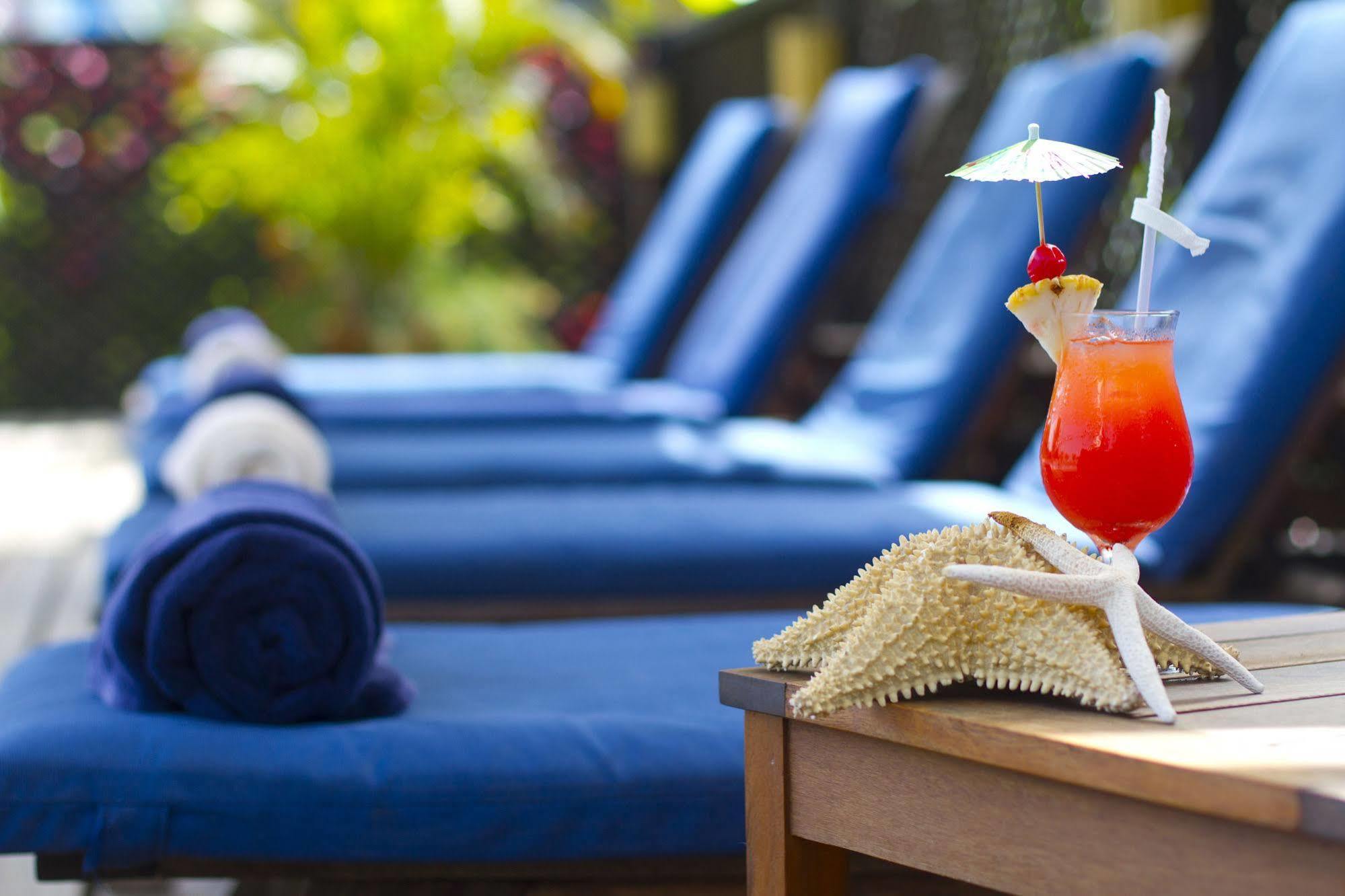 Le Phare Bleu Boutique Hotel And Marina 세인트조지스 외부 사진